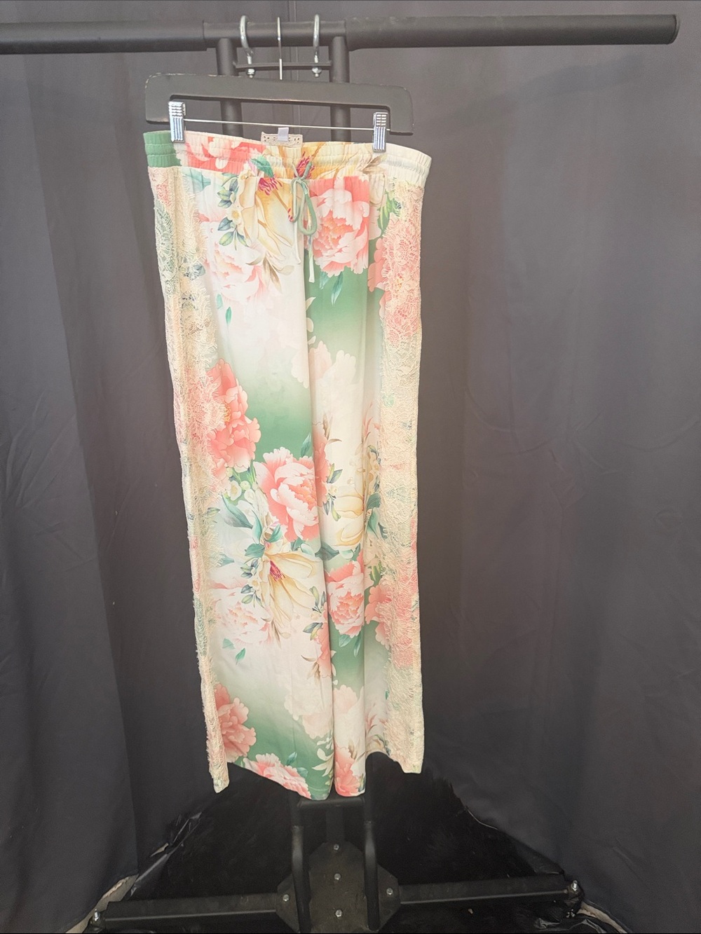 Johnny Was Mint and Coral Floral Lounge Pants